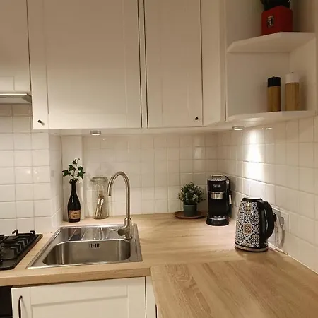 2Rm - Spacious & Quiet - Center 15 Min - Metro 2 Min - By Globe Nests Warsaw Exterior photo